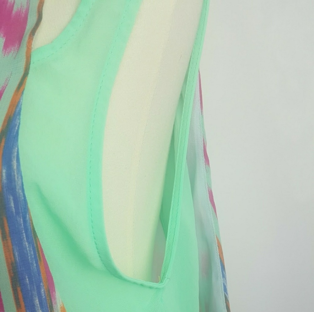 Lush Multi-Colored Patterned Dress - Picture 3 of 5